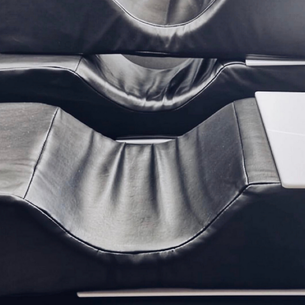 Contour Lash Pillow M.INT Beauty